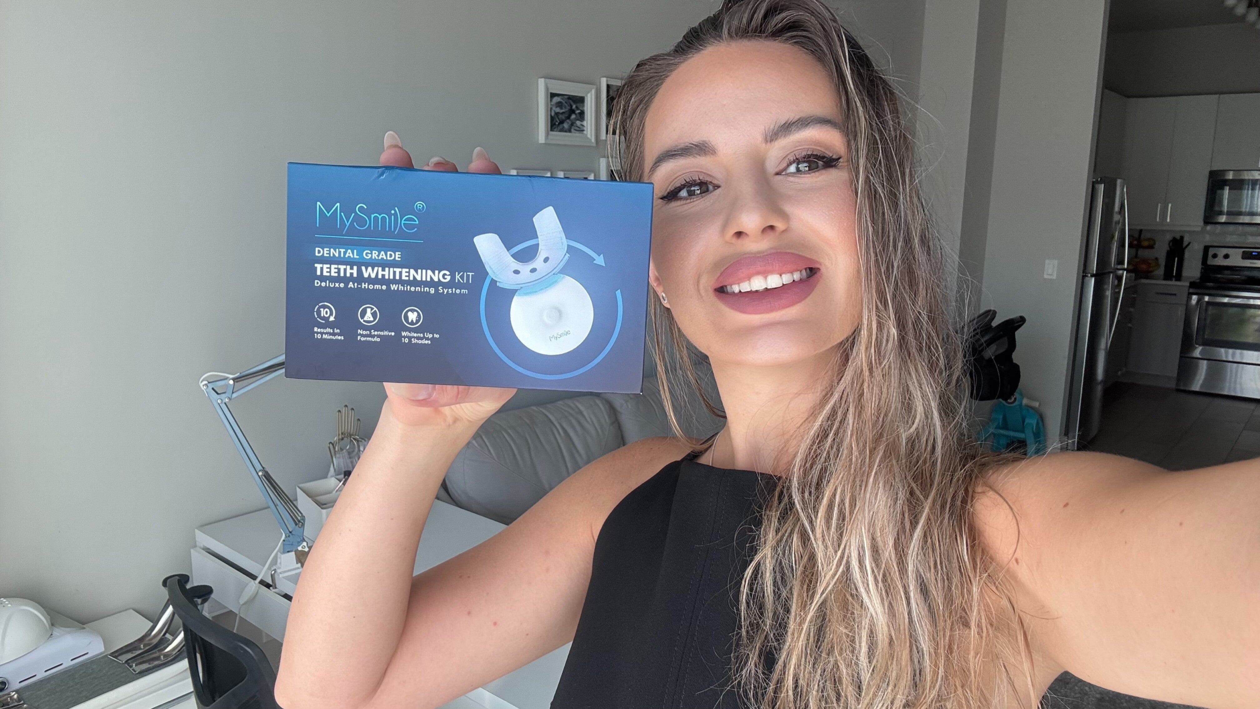 Teeth whitening kit with LED light