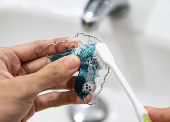 how to clean retainers