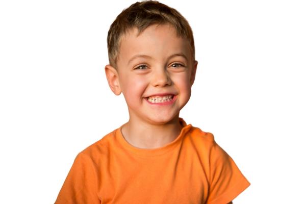 How Young Kids Can Achieve Pearly White Teeth - A step-by-step Guide - MySmile